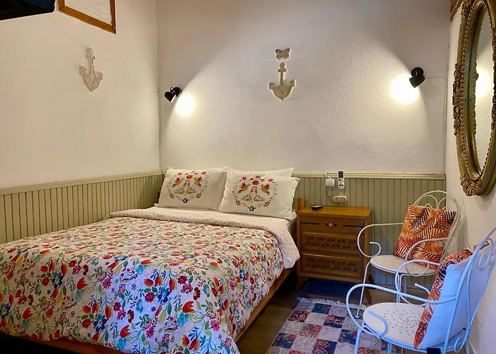 Gazde/Camere de închiriat Mystic