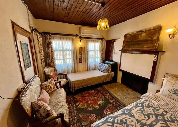 Gazde/Camere de închiriat Mystic *