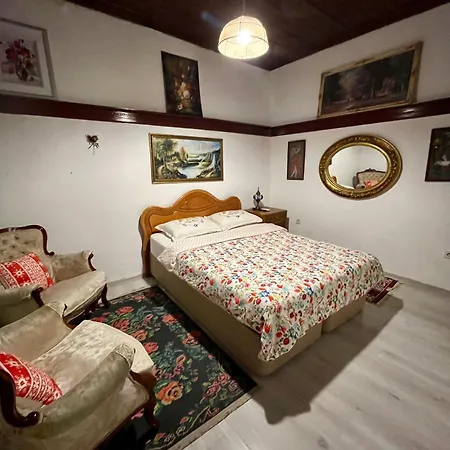 Δωμάτια σε οικογενειακή κατοικία Mystic *