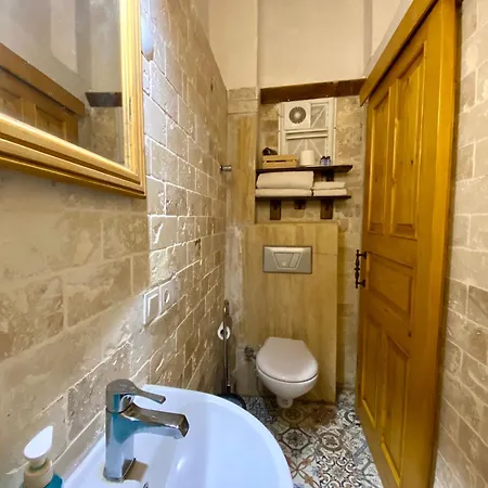 Mystic בית אירוח *